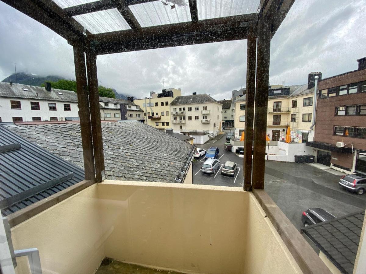 Åndalsnes Sentrum App3 Apartment Bagian luar foto